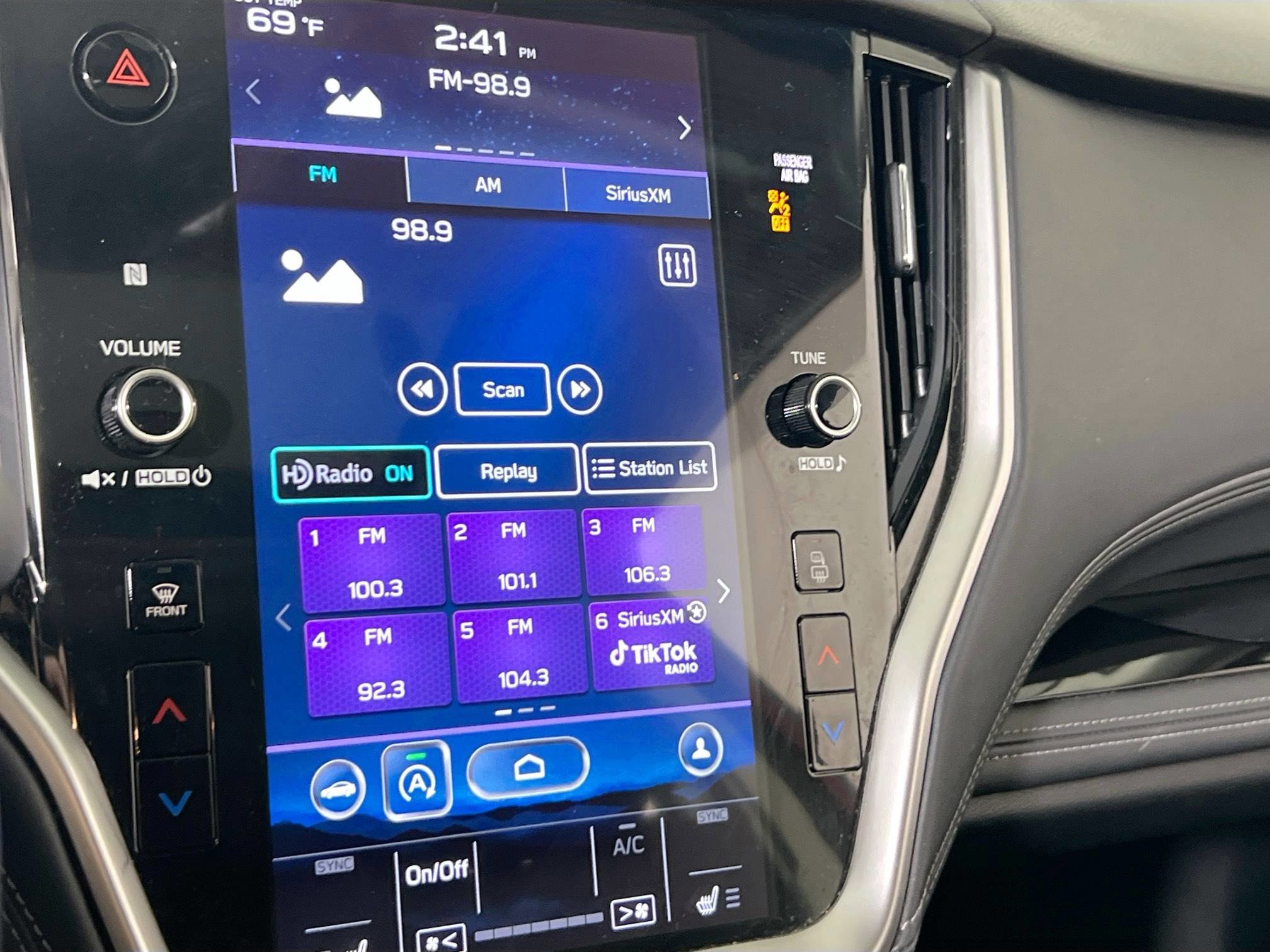 Used 2022 Subaru Outback Limited AWD/4WD image 15