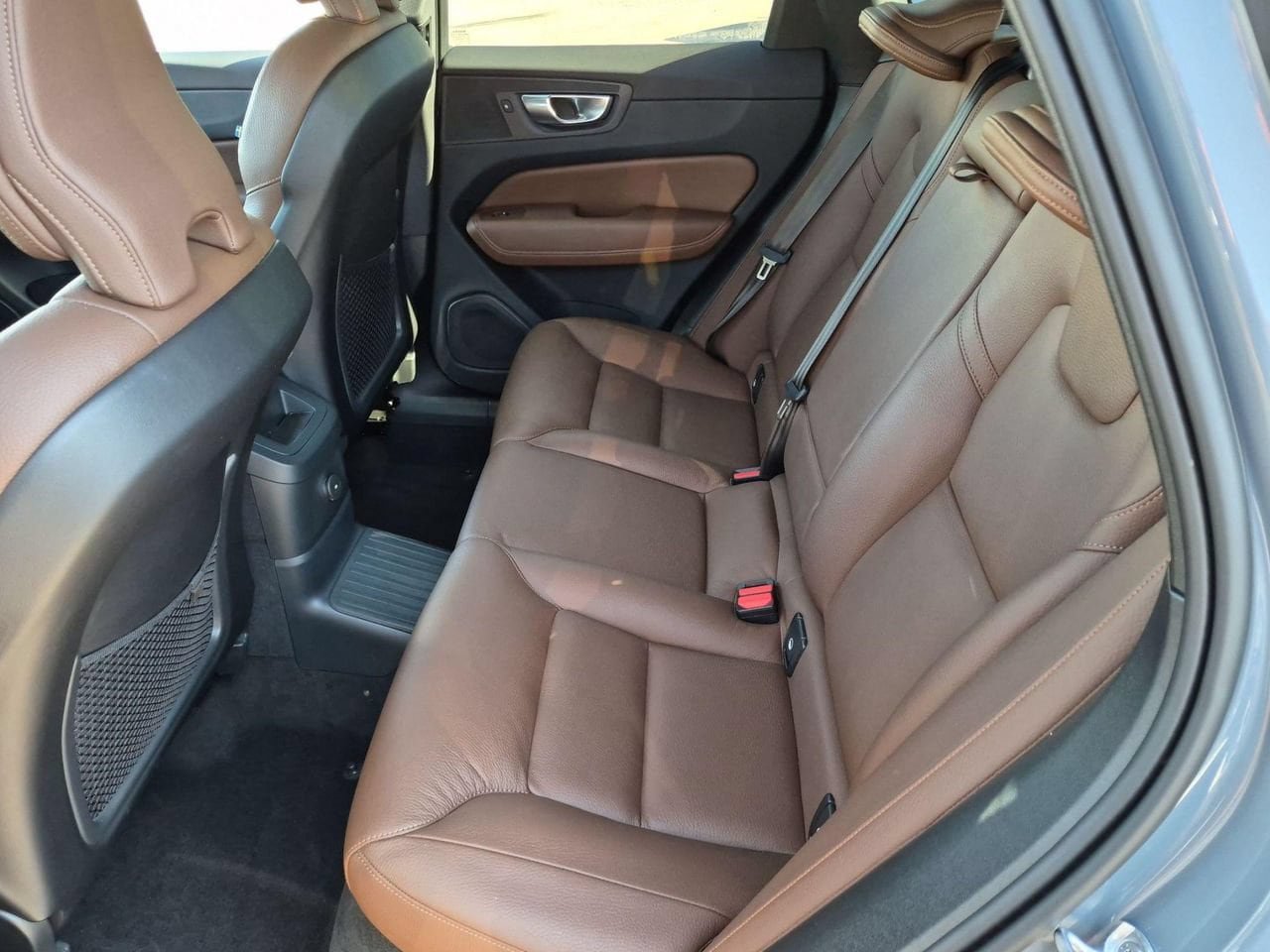 Certified 2024 Volvo XC60 T8 Plus AWD/4WD image 24