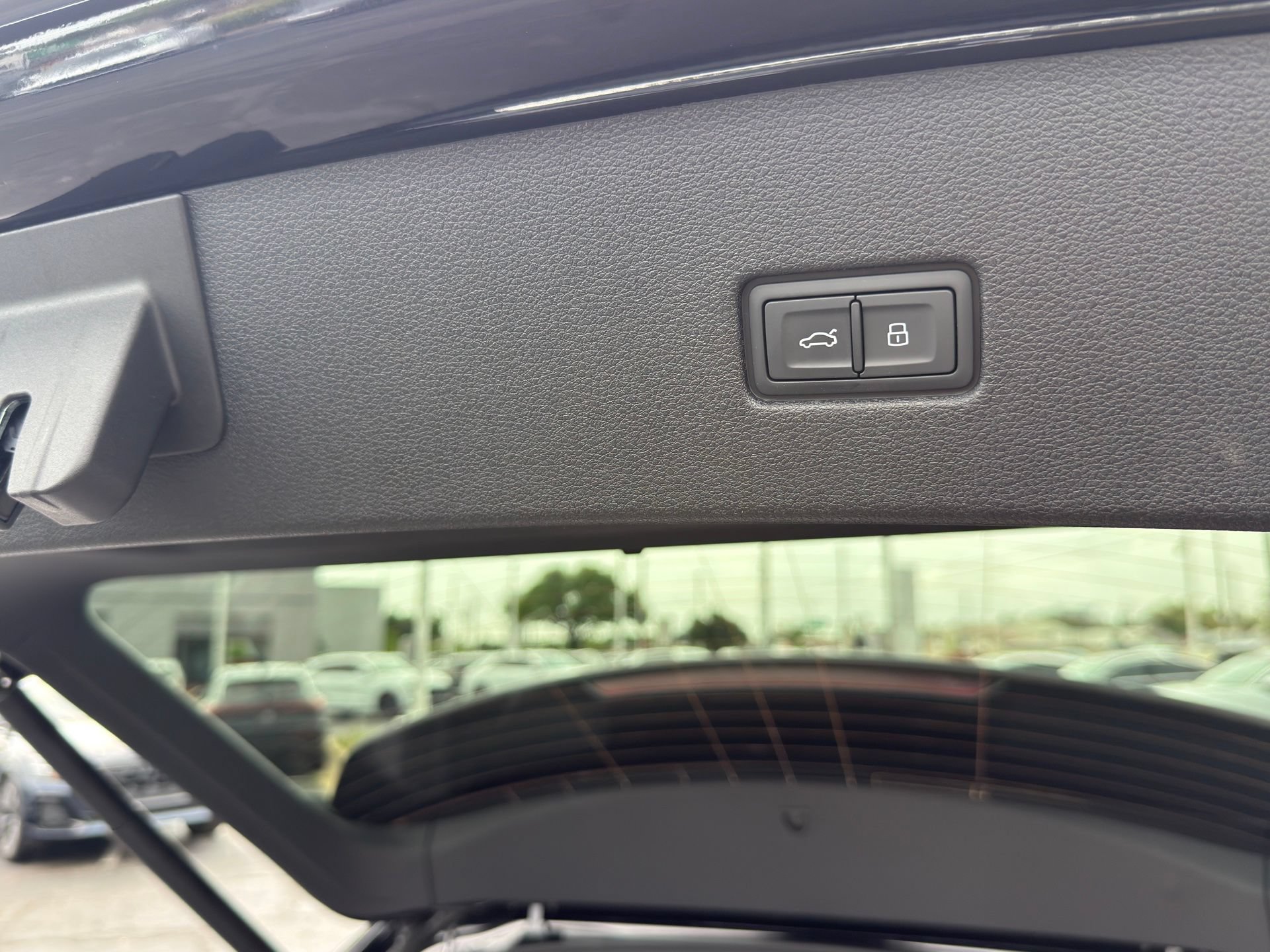New 2026 Audi SQ8 Prestige AWD/4WD image 27