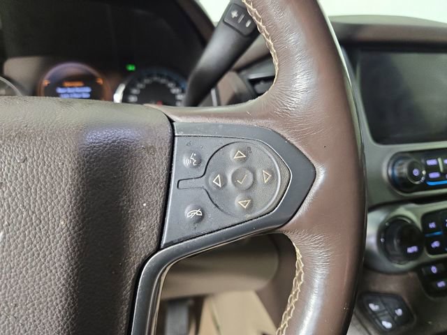Used 2017 Chevrolet Suburban Premier image 25