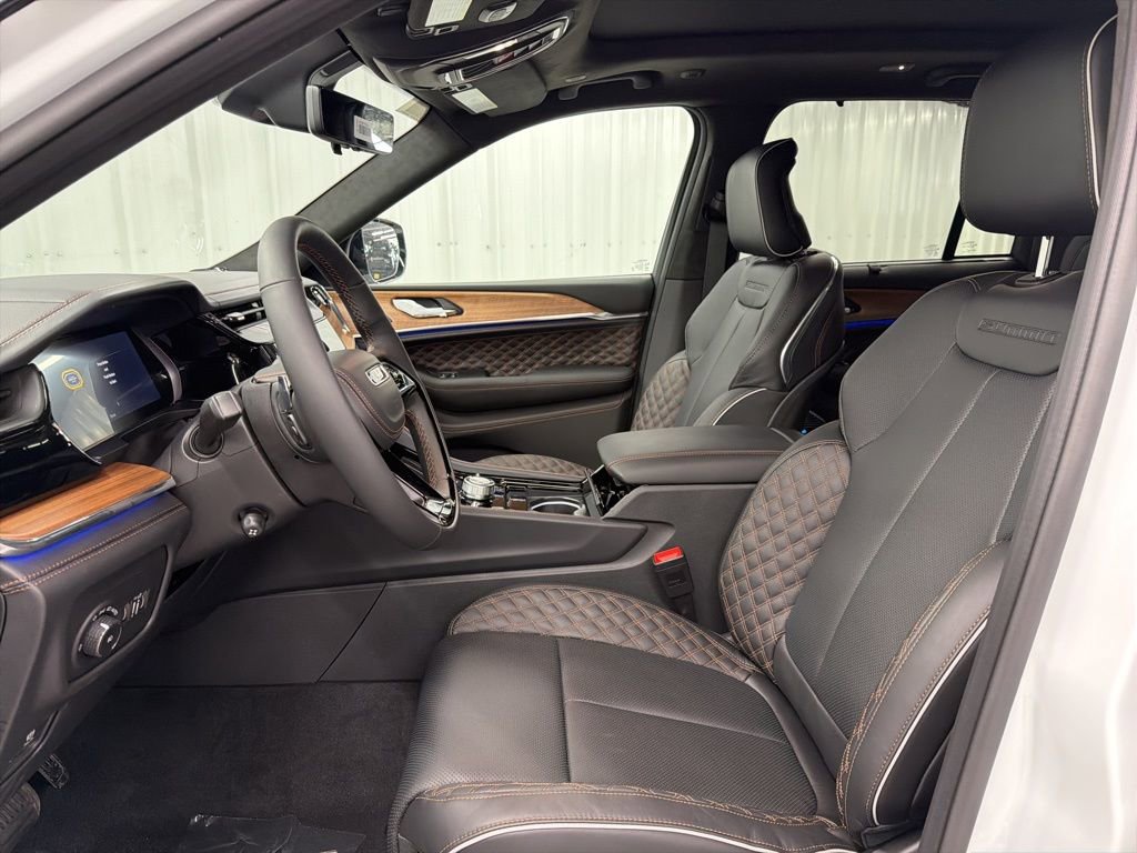 New 2026 Jeep Grand Cherokee Summit AWD/4WD image 14