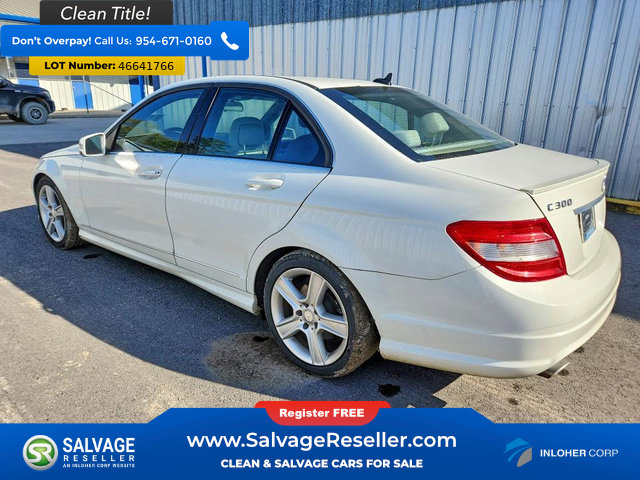 Used 2011 Mercedes-Benz C 300 Sedan image 3