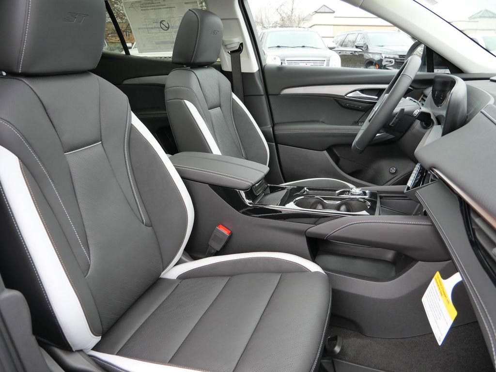 New 2026 Buick Envision Sport Touring image 24
