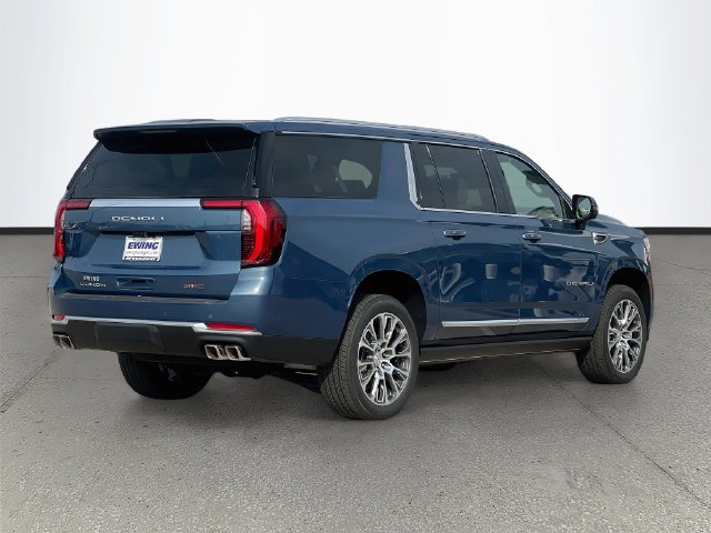 New 2026 GMC Yukon XL Denali w/ Denali Reserve Package AWD/4WD image 4