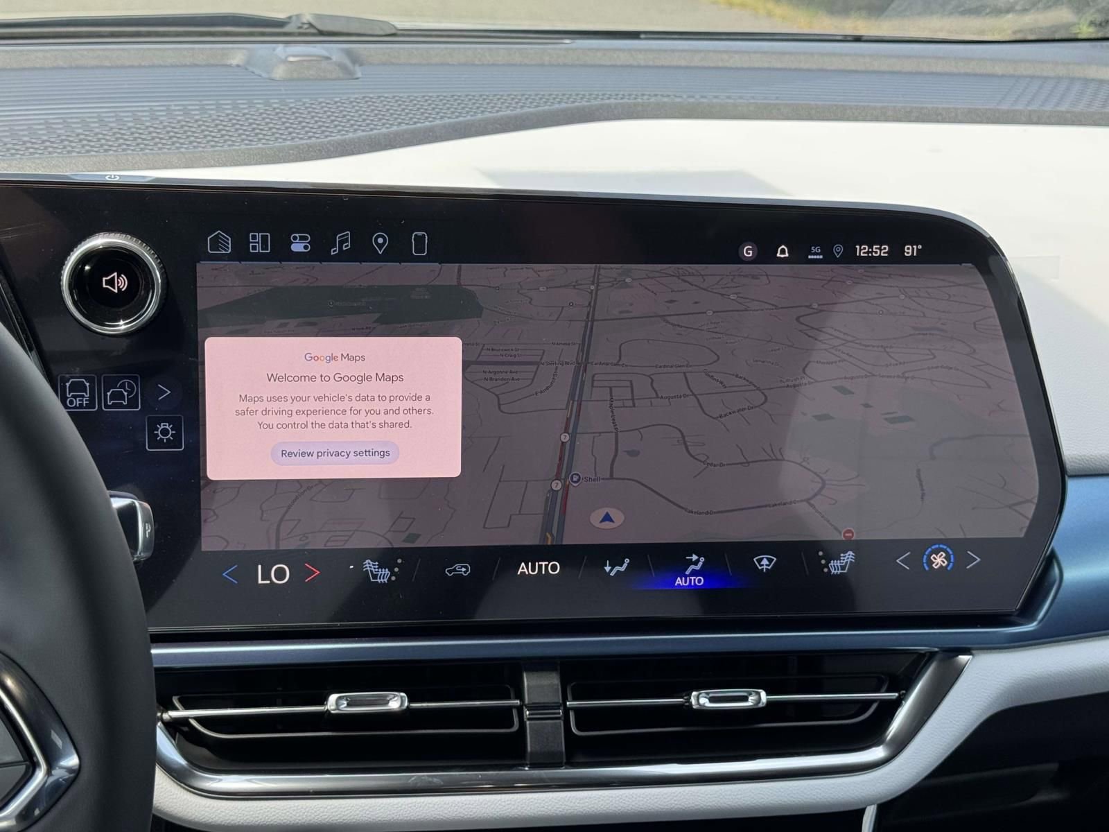 New 2026 Chevrolet Equinox EV LT AWD/4WD image 9