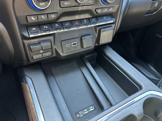 Used 2019 Chevrolet Silverado 1500 High Country w/ High Country Premium Package AWD/4WD image 27