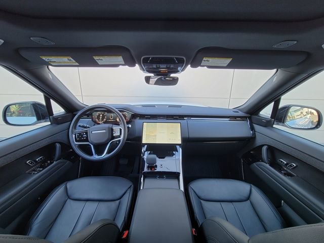 Used 2025 Land Rover Range Rover Sport image 25