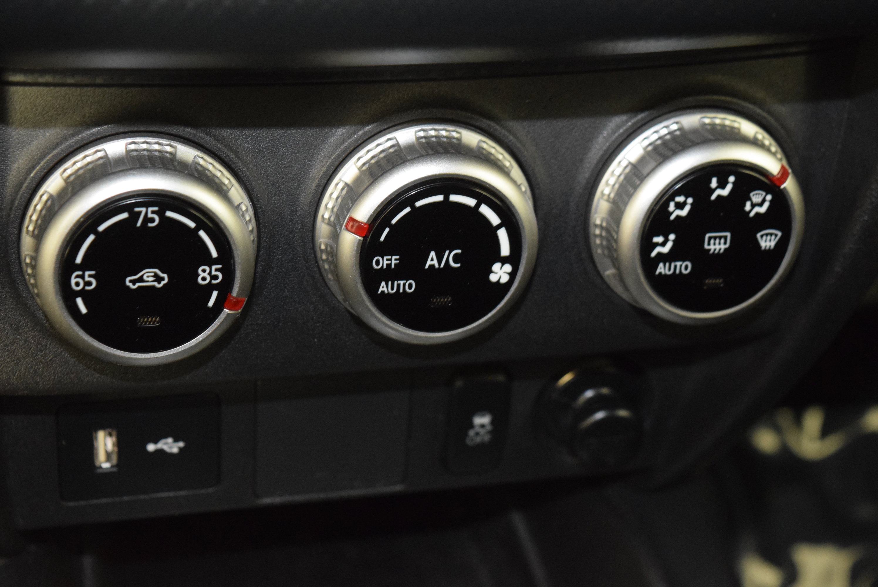 Used 2023 Mitsubishi Outlander Sport ES AWD/4WD image 28