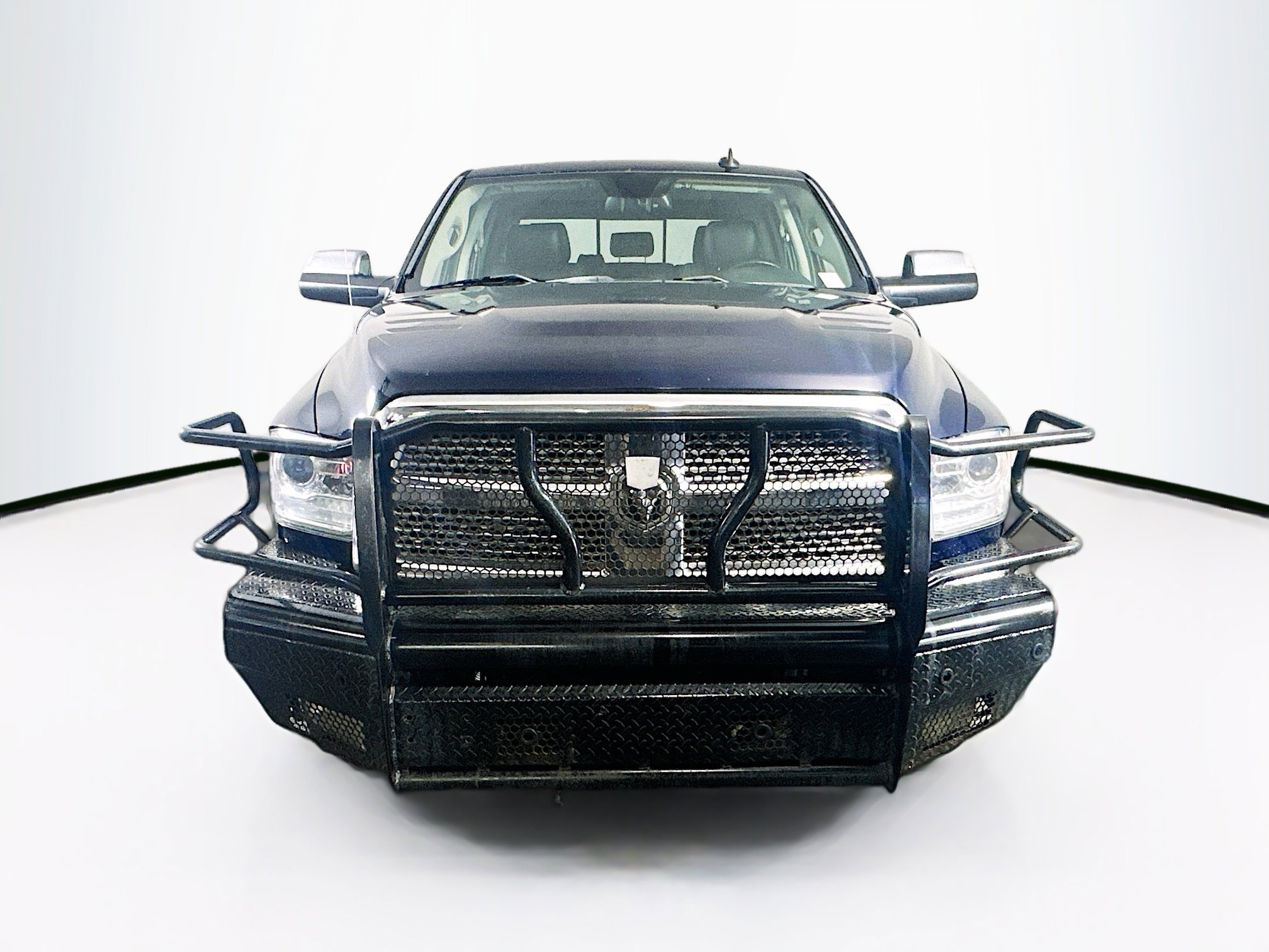 Used 2016 RAM 2500 Laramie w/ Convenience Group AWD/4WD image 2