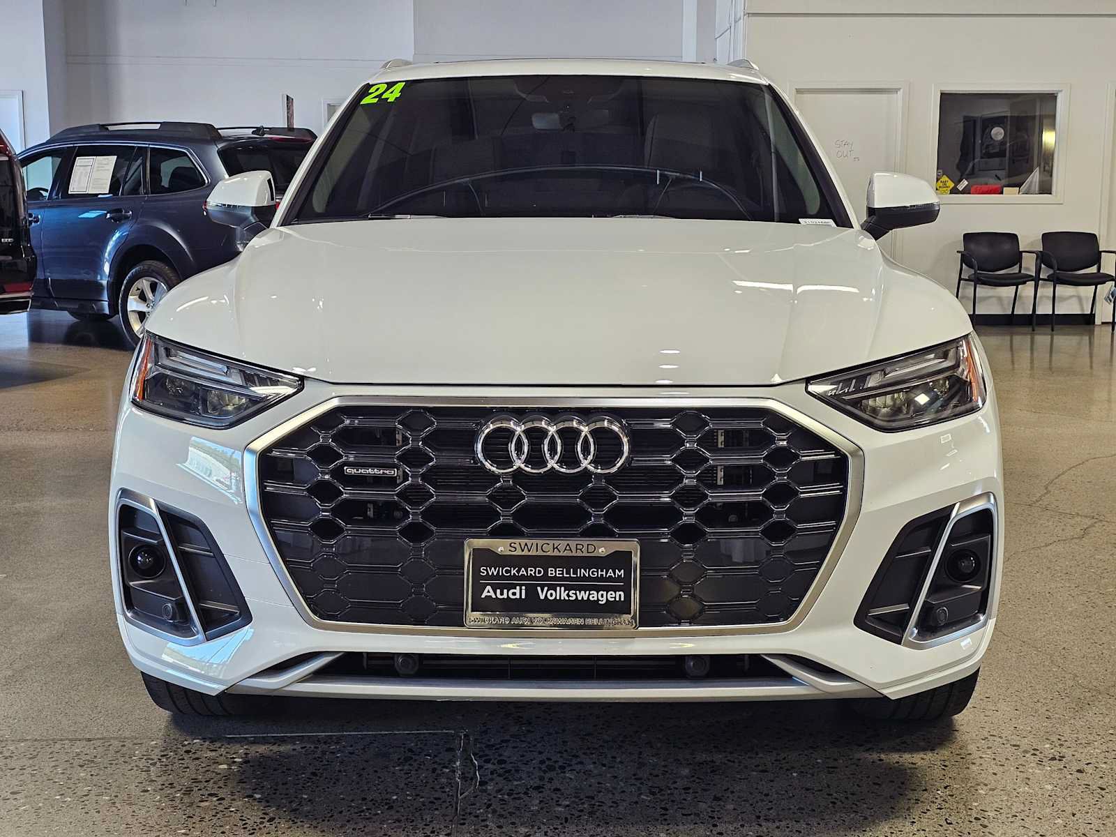 Used 2024 Audi Q5 e Premium w/ Convenience Package AWD/4WD image 8