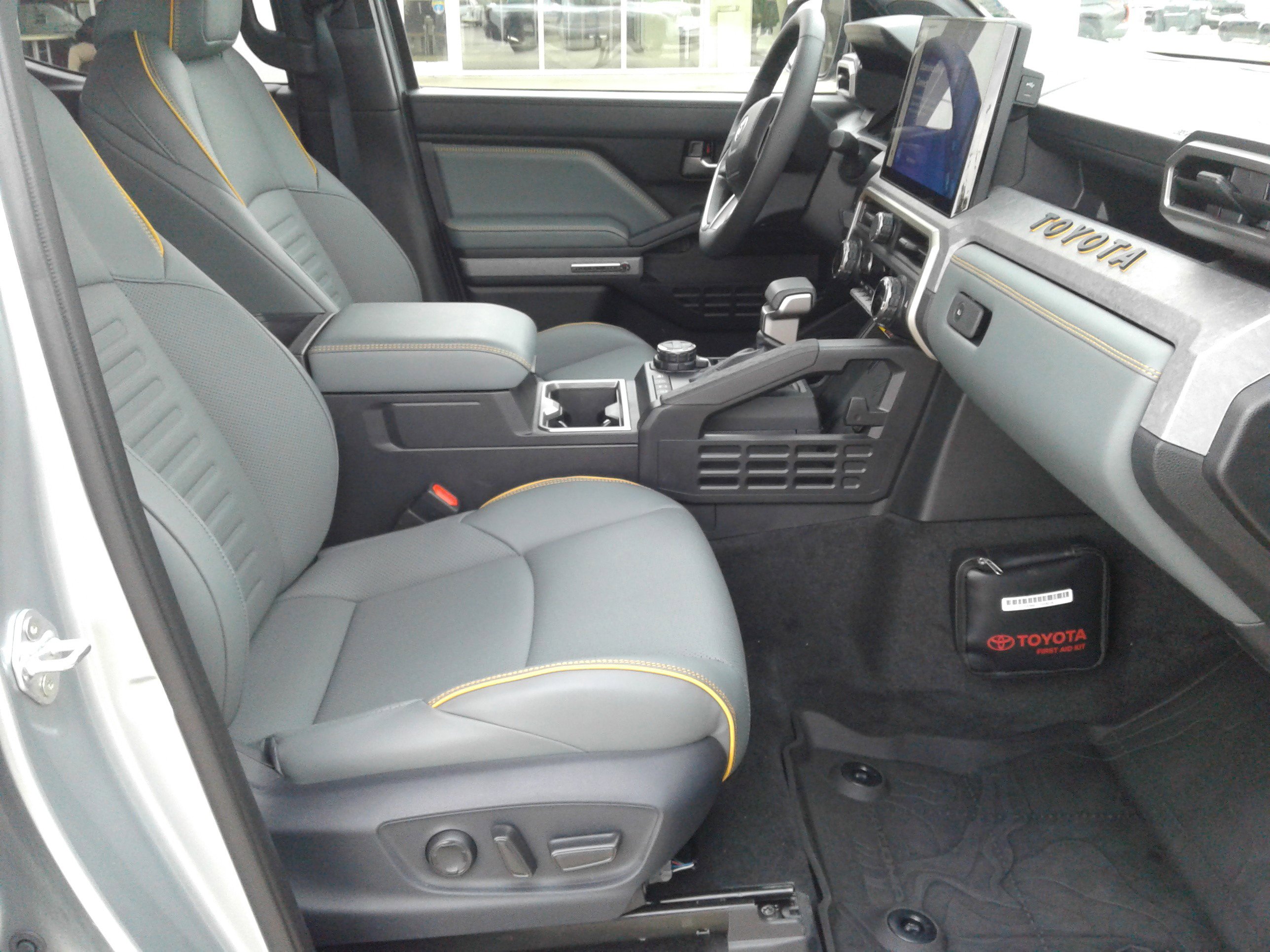 Used 2024 Toyota Tacoma 4x4 Double Cab Hybrid image 10