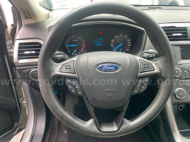 Used 2017 Ford Fusion S FWD image 17