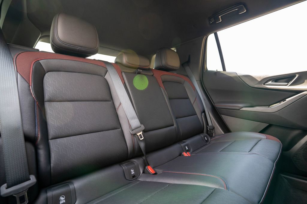 New 2026 Chevrolet Equinox RS image 32