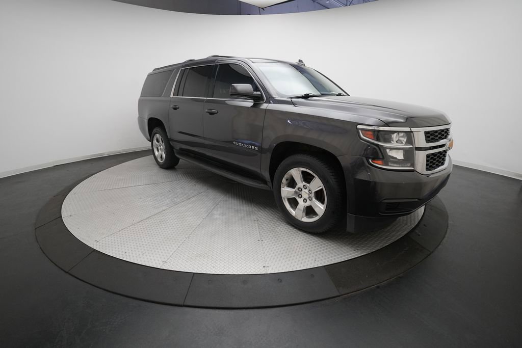 Used 2017 Chevrolet Suburban LT image 36