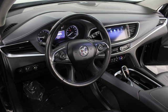 Used 2020 Buick Enclave Essence w/ LPO, Luxury Package image 8