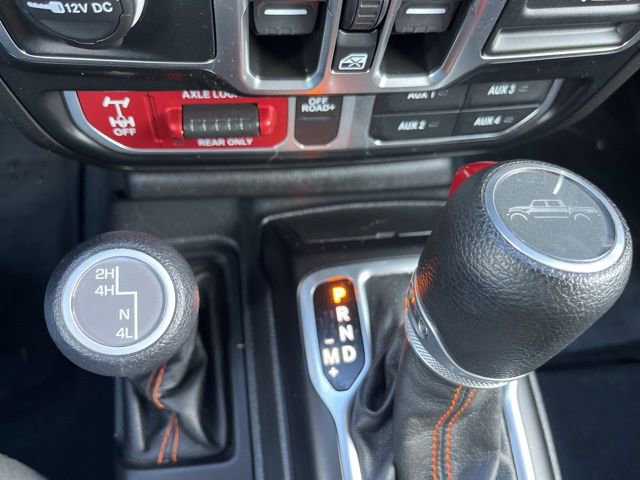 Used 2023 Jeep Gladiator Mojave w/ Cold Weather Group image 25