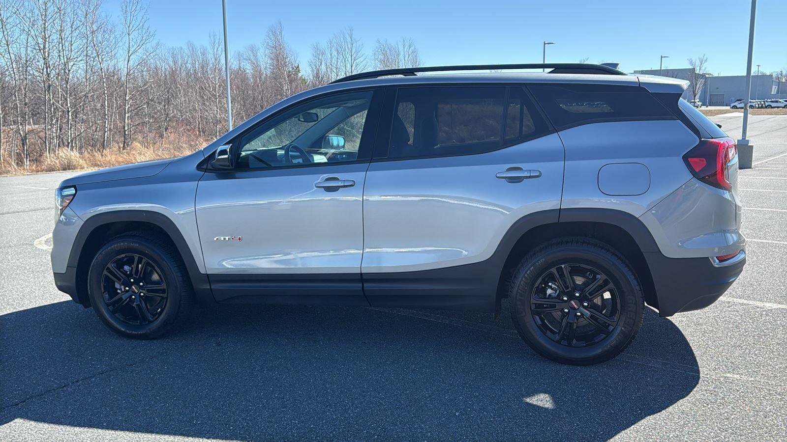 Used 2023 GMC Terrain AT4 image 12