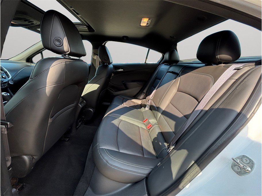 Used 2017 Chevrolet Cruze Premier FWD image 33