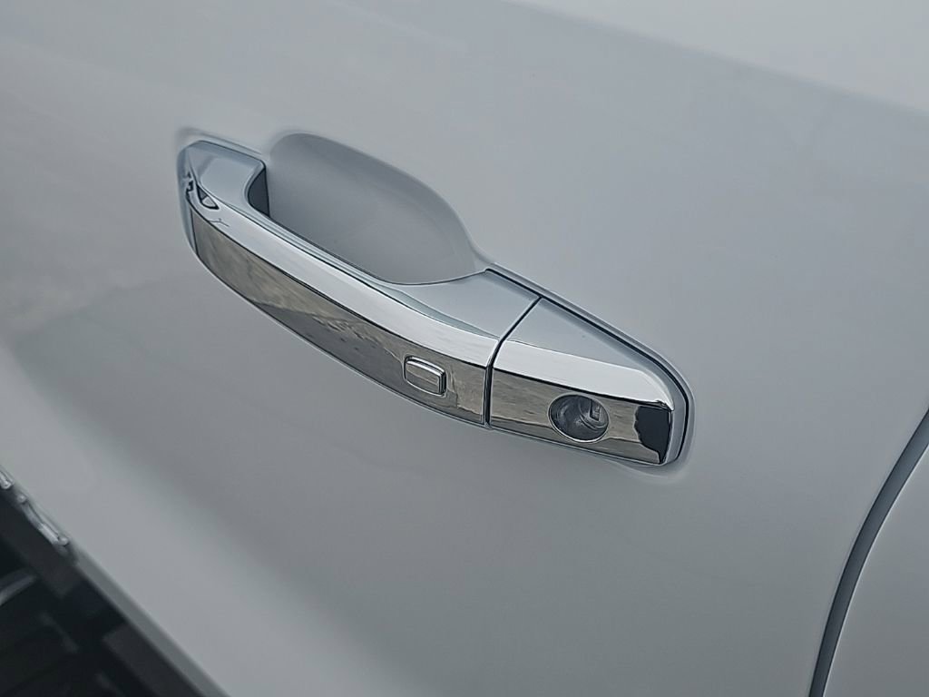 New 2026 GMC Canyon Denali image 8