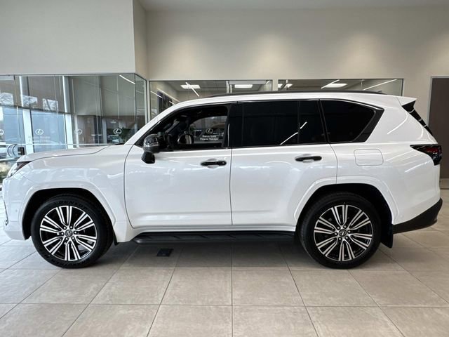 New 2026 Lexus LX 700h Luxury image 7