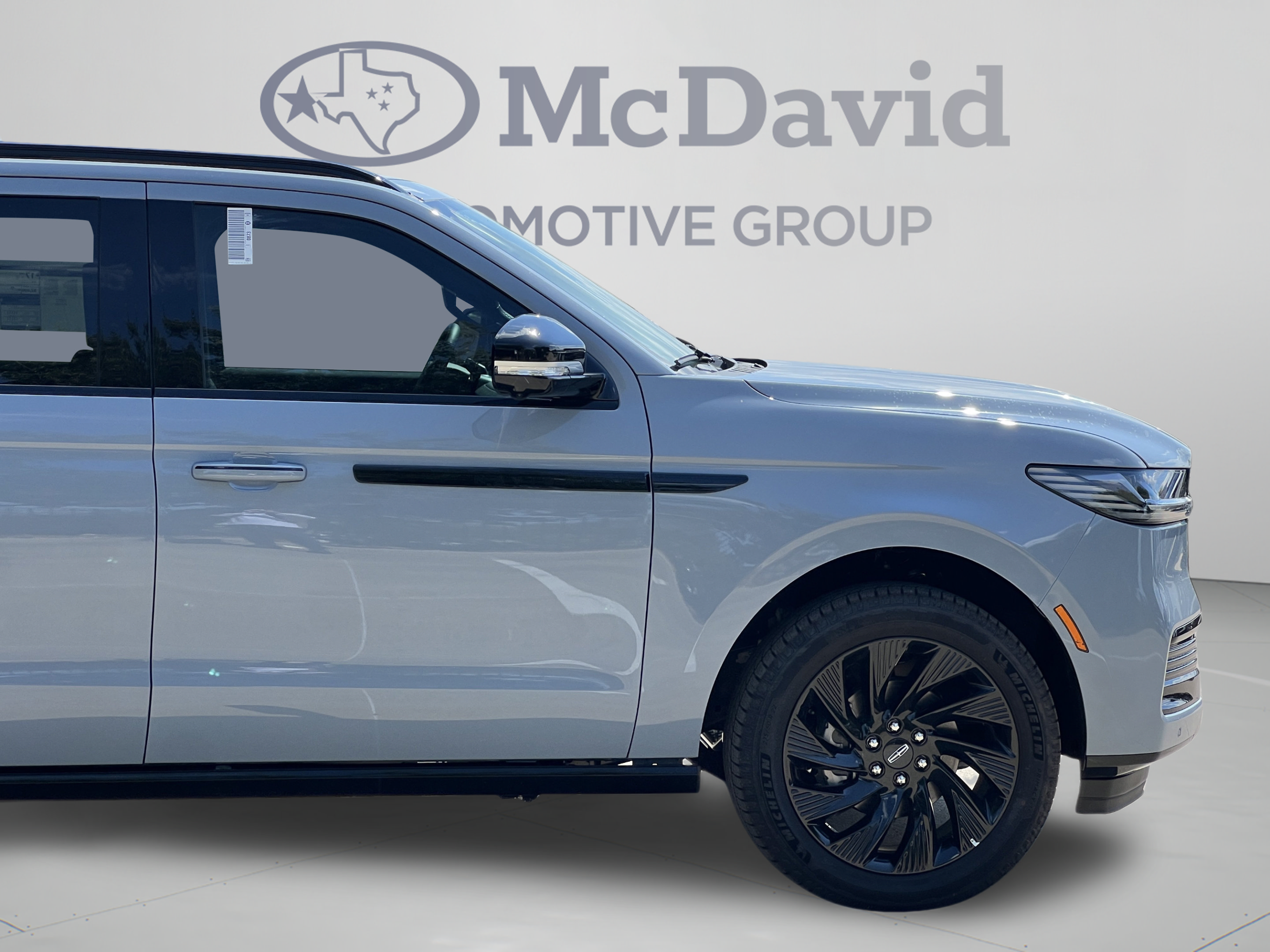New 2026 Lincoln Navigator L Reserve w/ Jet Appearance Package AWD/4WD image 30