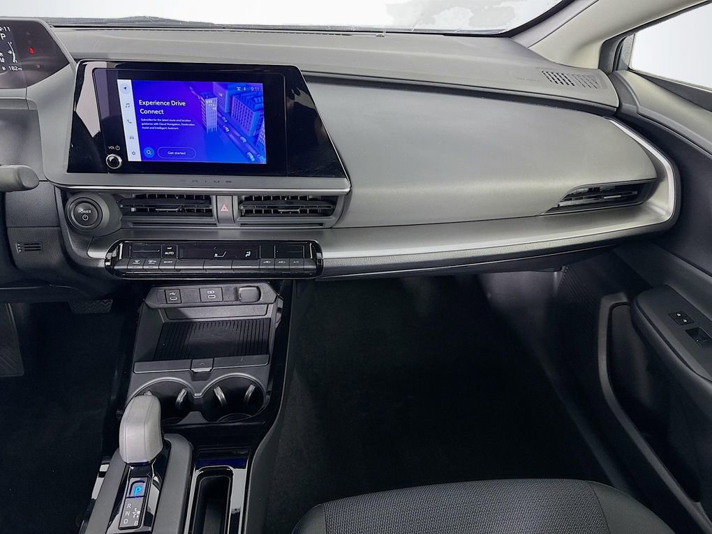 Used 2024 Toyota Prius LE image 28