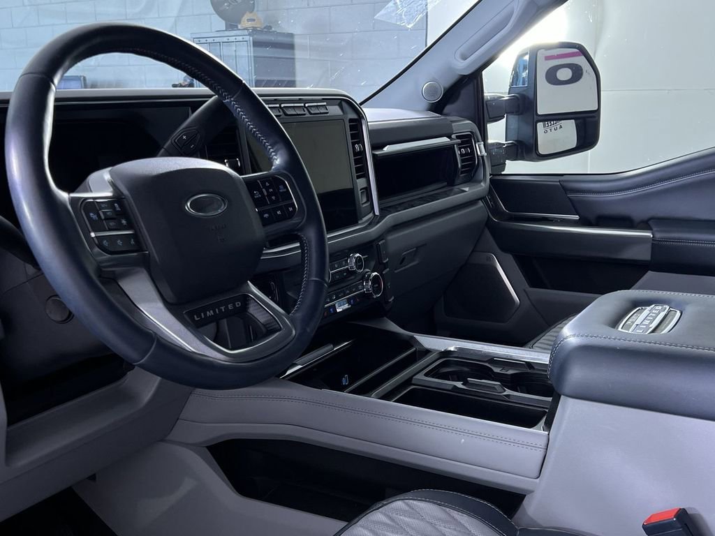 Used 2024 Ford F250 Limited w/ FX4 Off-Road Package image 33