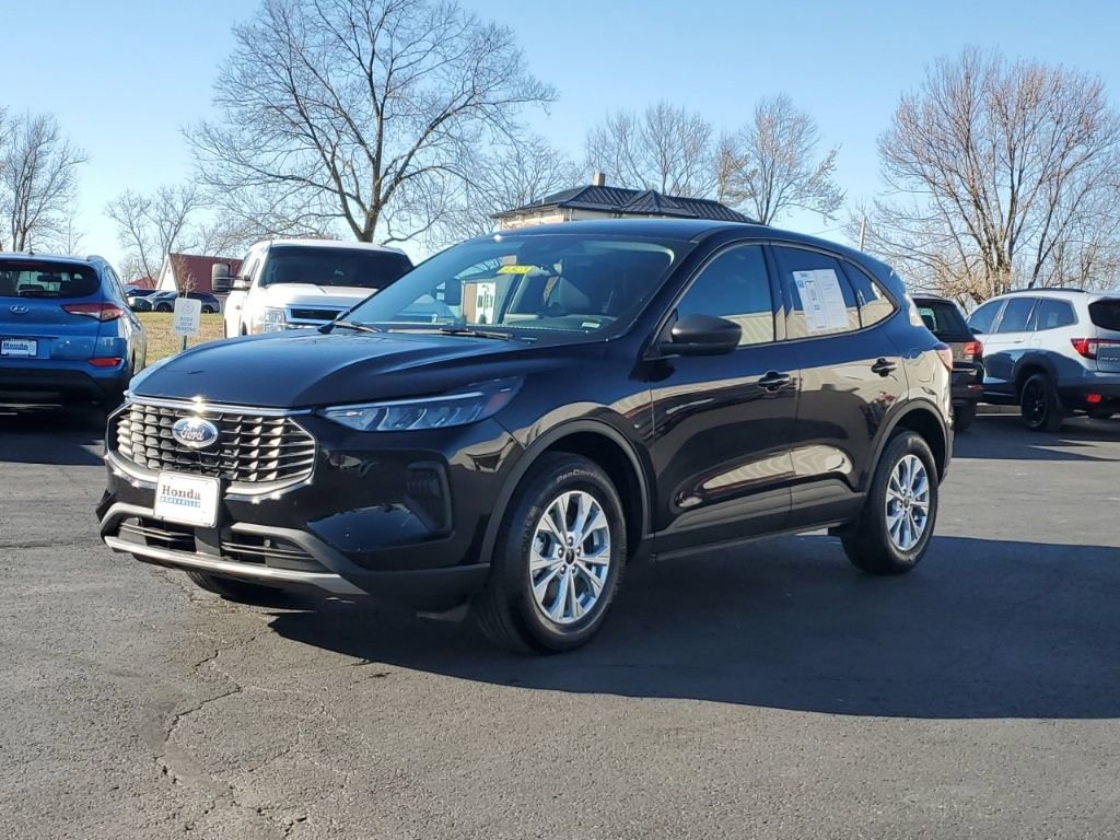 Used 2025 Ford Escape Active image 3