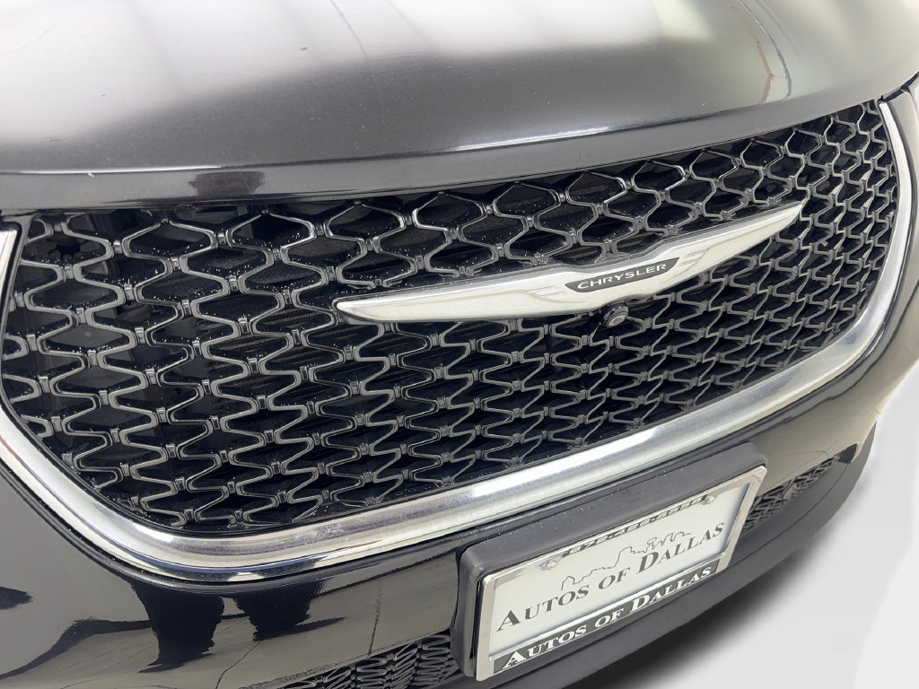Used 2022 Chrysler Pacifica Limited FWD image 28