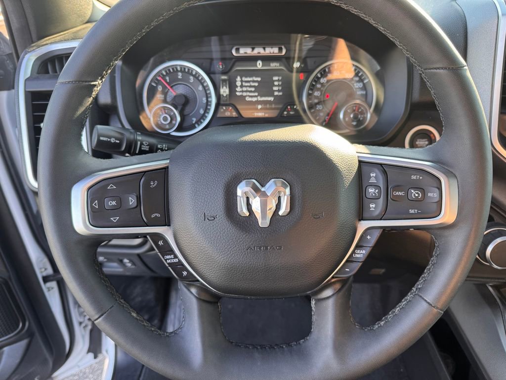Used 2025 RAM 1500 Big Horn AWD/4WD image 16