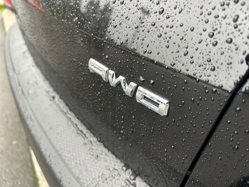 Used 2022 Ford Escape SEL image 32