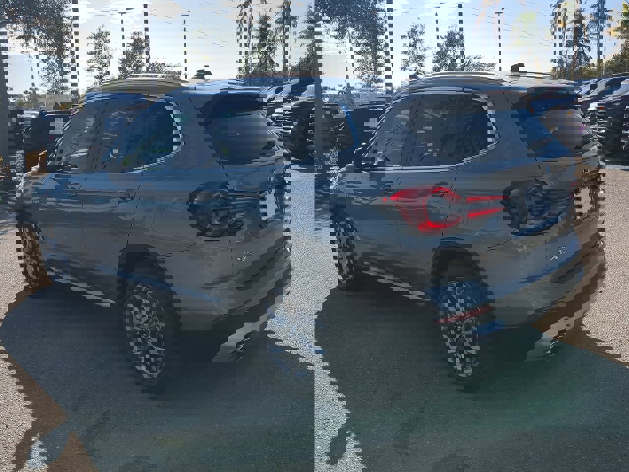 Used 2023 BMW X3 xDrive30i w/ Premium Package image 7