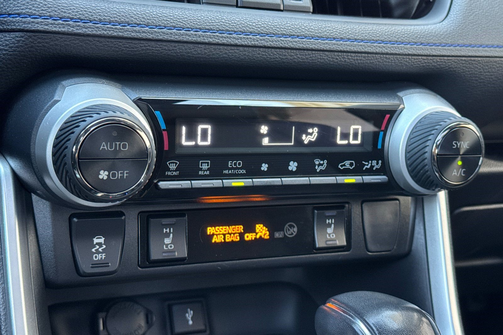 Used 2021 Toyota RAV4 XSE AWD/4WD image 19