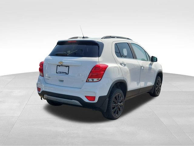 Used 2020 Chevrolet Trax LT w/ LPO, Protection Package AWD/4WD image 3
