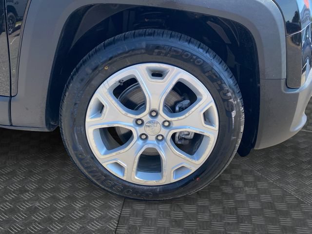 Used 2016 Jeep Renegade Limited w/ Safety & Security Group FWD image 34