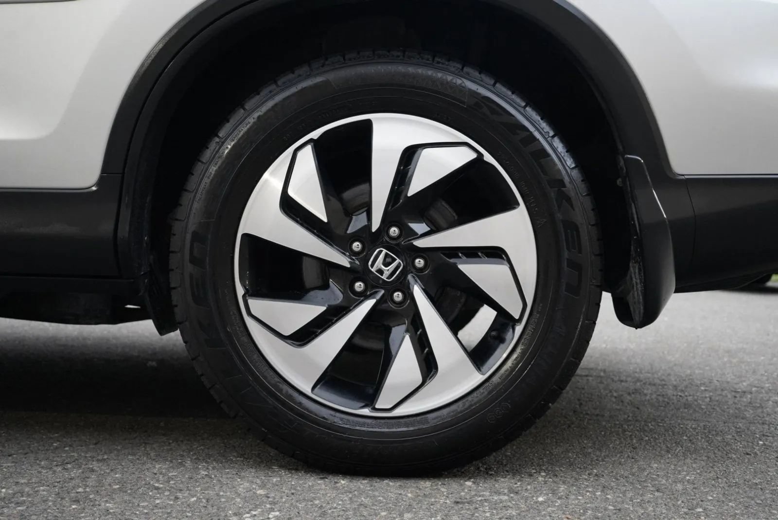 Used 2016 Honda CR-V Touring image 15