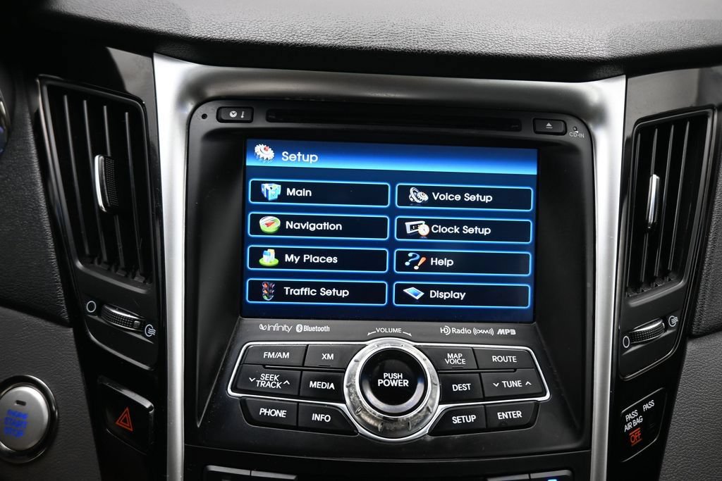 Used 2013 Hyundai Sonata Limited w/ Premium Pkg FWD image 18