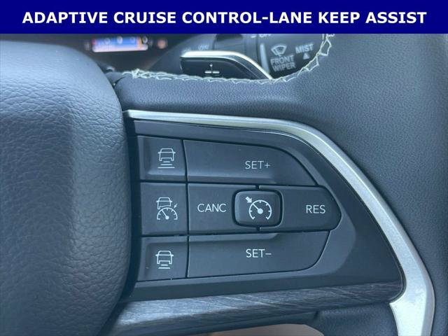 Certified 2025 Jeep Grand Cherokee Limited AWD/4WD image 14