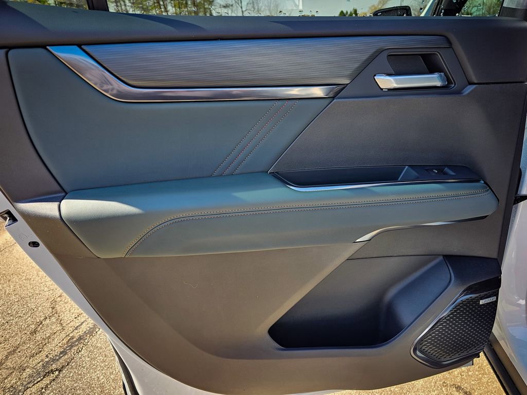 New 2026 GMC Acadia AT4 image 31