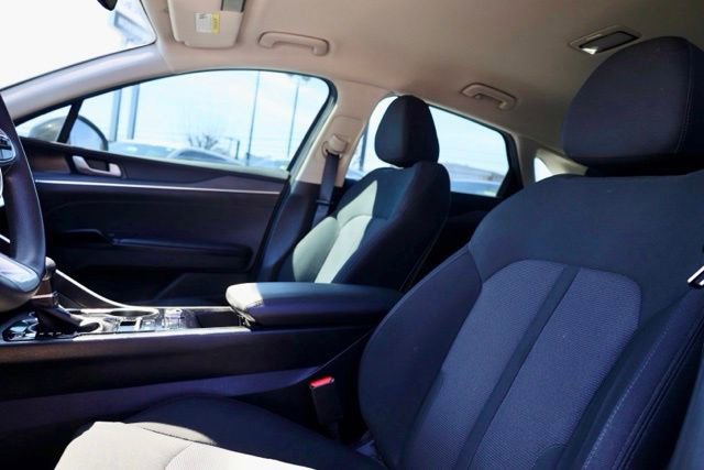 Used 2022 Kia K5 LXS image 15