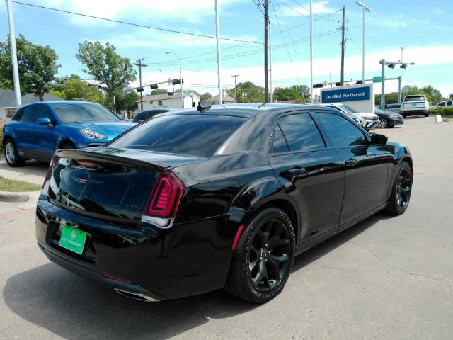 Used 2022 Chrysler 300 S w/ Comfort Group image 6