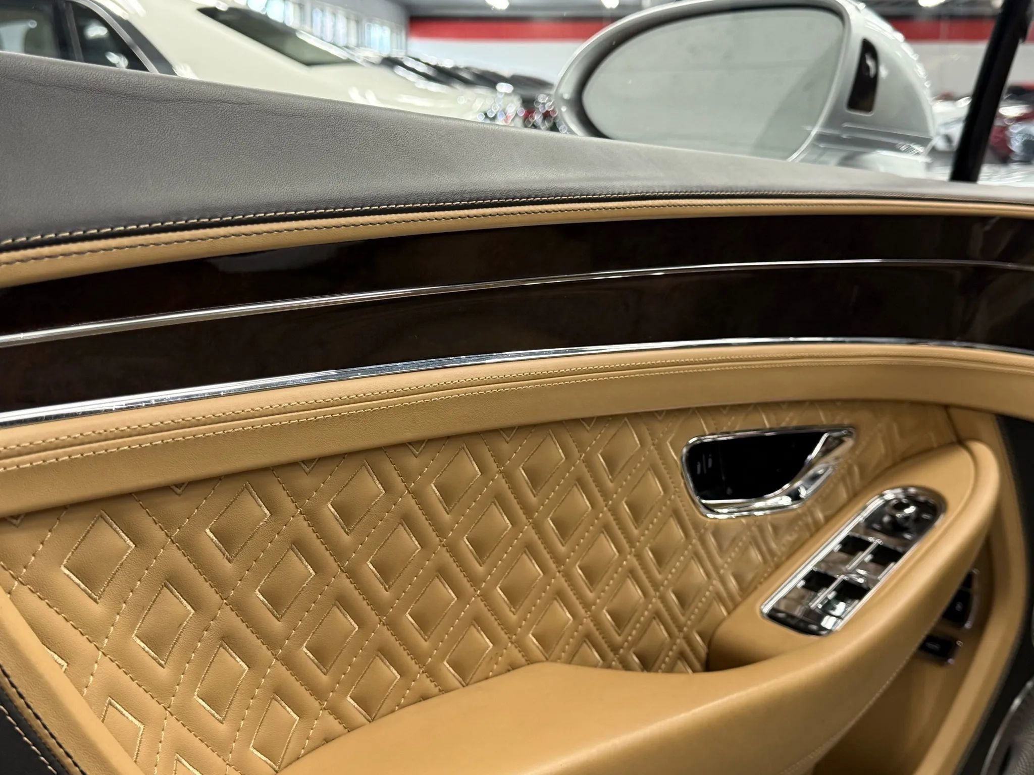 Used 2022 Bentley Continental GT image 28