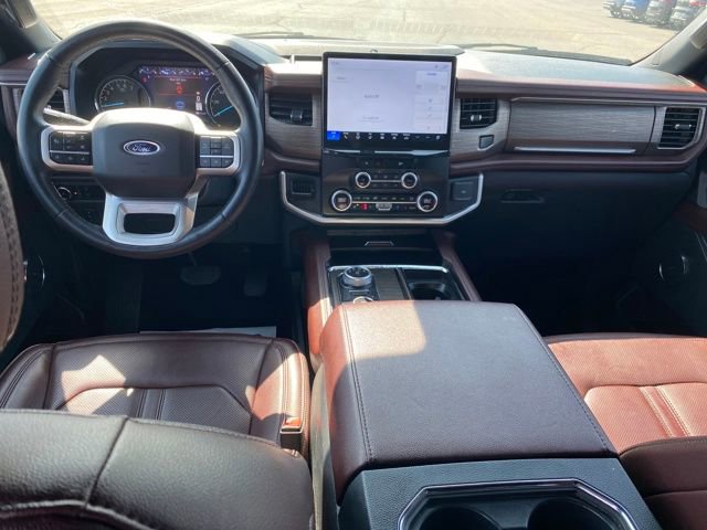 Used 2024 Ford Expedition Limited image 5