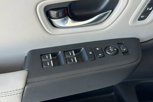 Certified 2025 Honda Pilot EX-L image 13