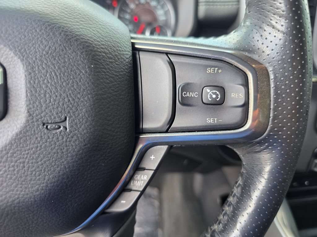 Used 2019 RAM 1500 Sport w/ Black Appearance Package AWD/4WD image 24