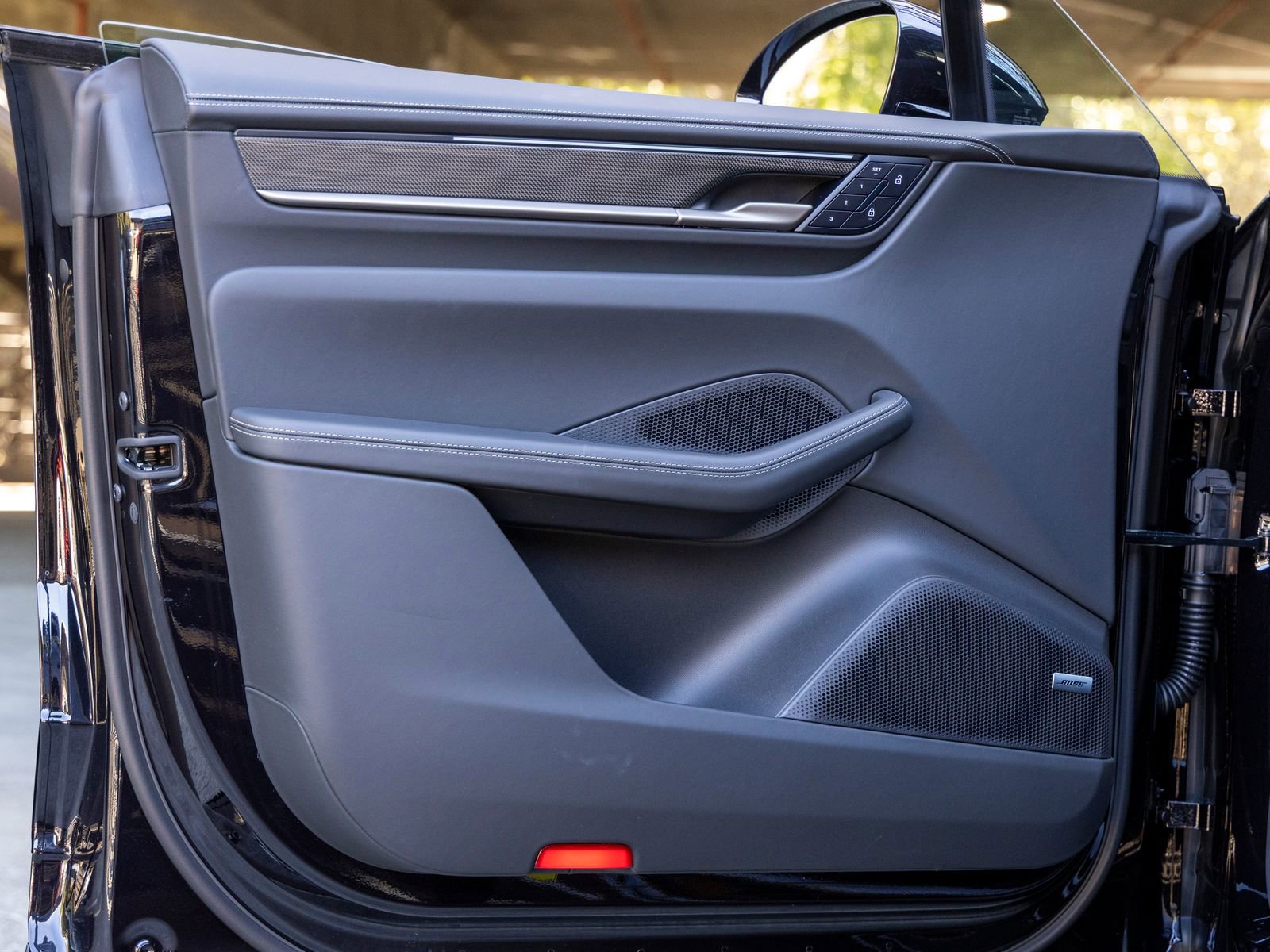 New 2026 Porsche Macan Turbo Electric image 22