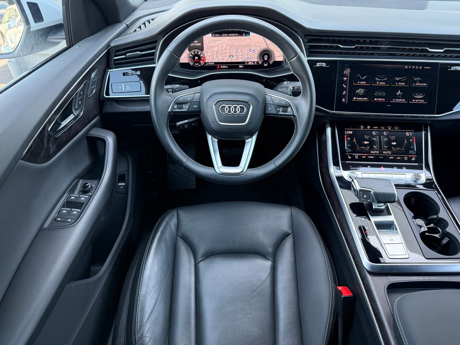 Used 2021 Audi Q8 Prestige w/ Prestige Package AWD/4WD image 33