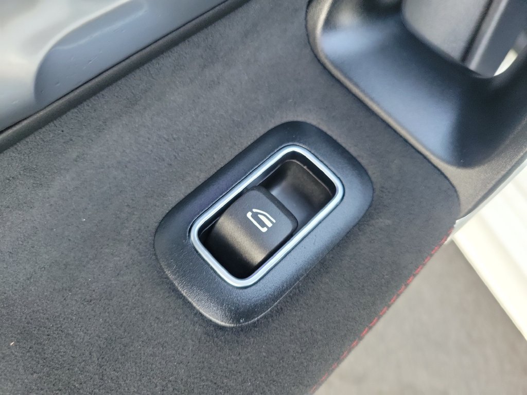 Used 2021 Mercedes-Benz CLA 35 AMG 4MATIC image 16