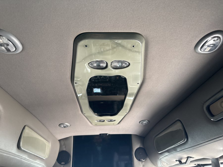 Used 2014 Chevrolet Express 2500 Extended RWD image 42