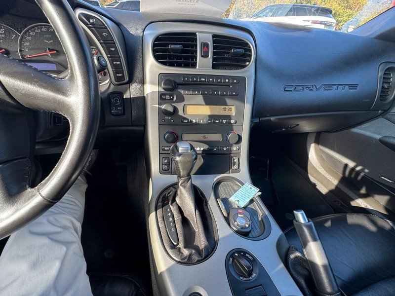 Used 2005 Chevrolet Corvette Coupe w/ Preferred Equipment Group image 13